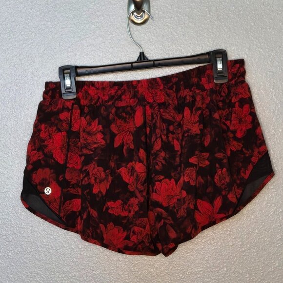 Lululemon Hotty Hot Short II 2.5" - 12 RARE - Picture 4 of 6